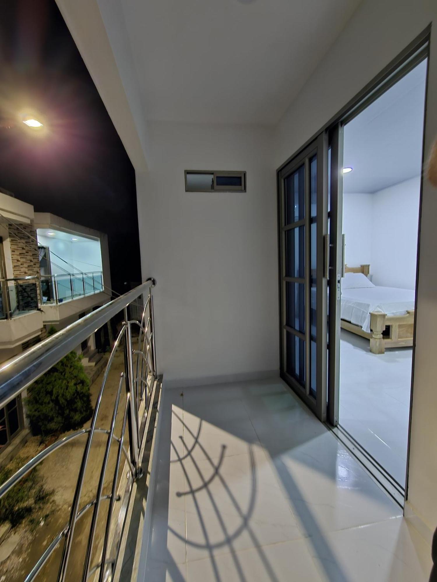 Hospedaje Saray Sofia Covenas Exterior photo